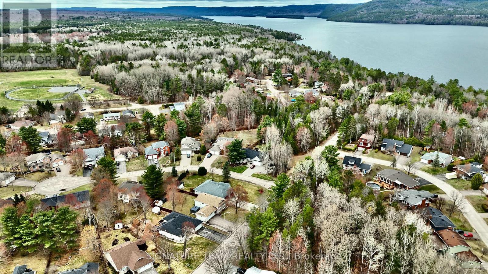 111 Thomas Street, Deep River, Ontario  K0J 1P0 - Photo 49 - X12976650