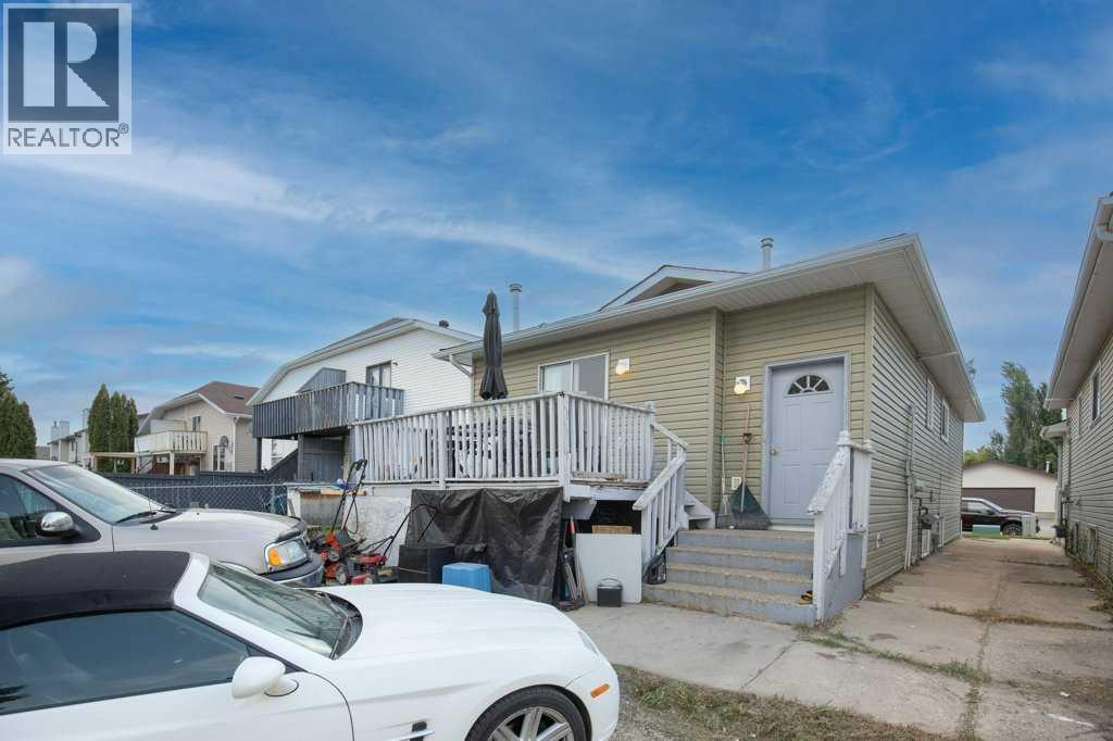 45 Hangingstone Drive, Lacombe, Alberta  T4L 1P9 - Photo 5 - A2306459
