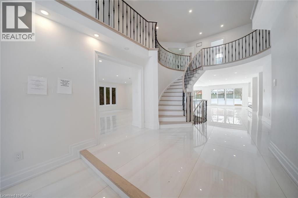 2a Chiltern Hill, Richmond Hill, Ontario  L4B 3B9 - Photo 4 - 40819978