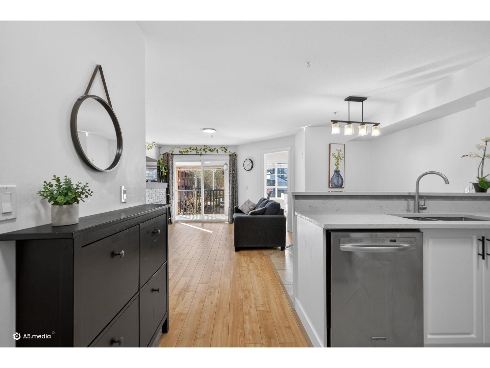 315 6960 120 Street, Surrey, British Columbia  V3W 1V4 - Photo 6 - R3116872