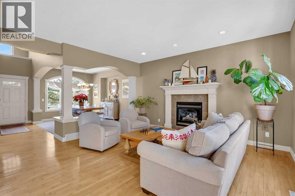 97 Strathridge Close SW, Calgary, Alberta  T3H 4J3 - Photo 8 - A2294102