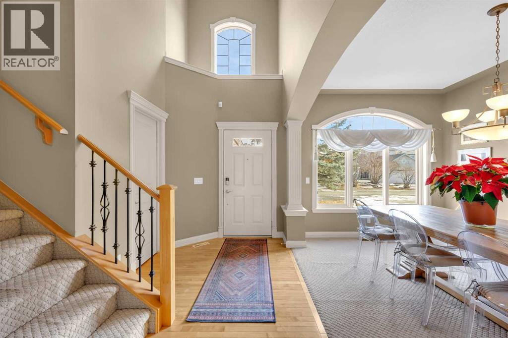 97 Strathridge Close SW, Calgary, Alberta  T3H 4J3 - Photo 3 - A2294102