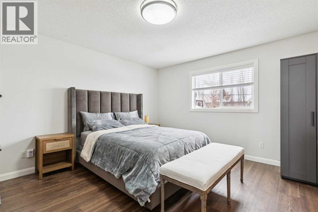 60 Erin Meadow Way SE, Calgary, Alberta  T2B 3A1 - Photo 15 - A2299496