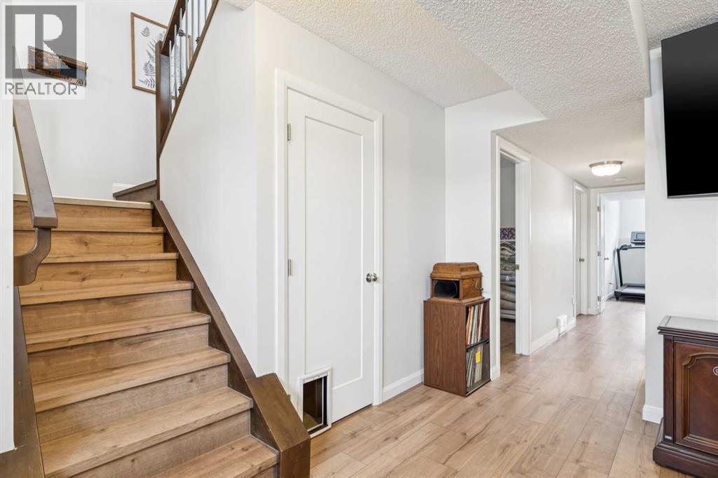 60 Erin Meadow Way SE, Calgary, Alberta  T2B 3A1 - Photo 23 - A2299496