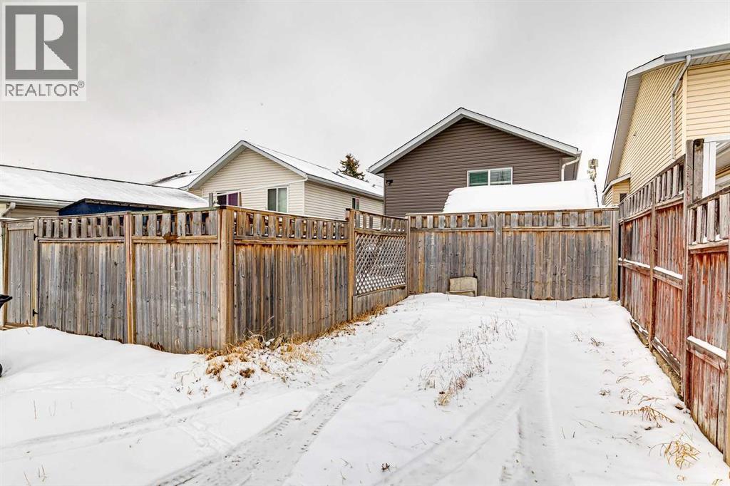 60 Erin Meadow Way SE, Calgary, Alberta  T2B 3A1 - Photo 35 - A2299496