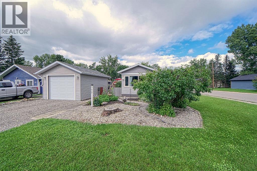 300 Twin Cities Drive, Longview, Alberta  T0L 1H0 - Photo 2 - A2304710