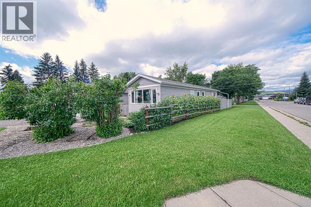 300 Twin Cities Drive, Longview, Alberta  T0L 1H0 - Photo 3 - A2304710