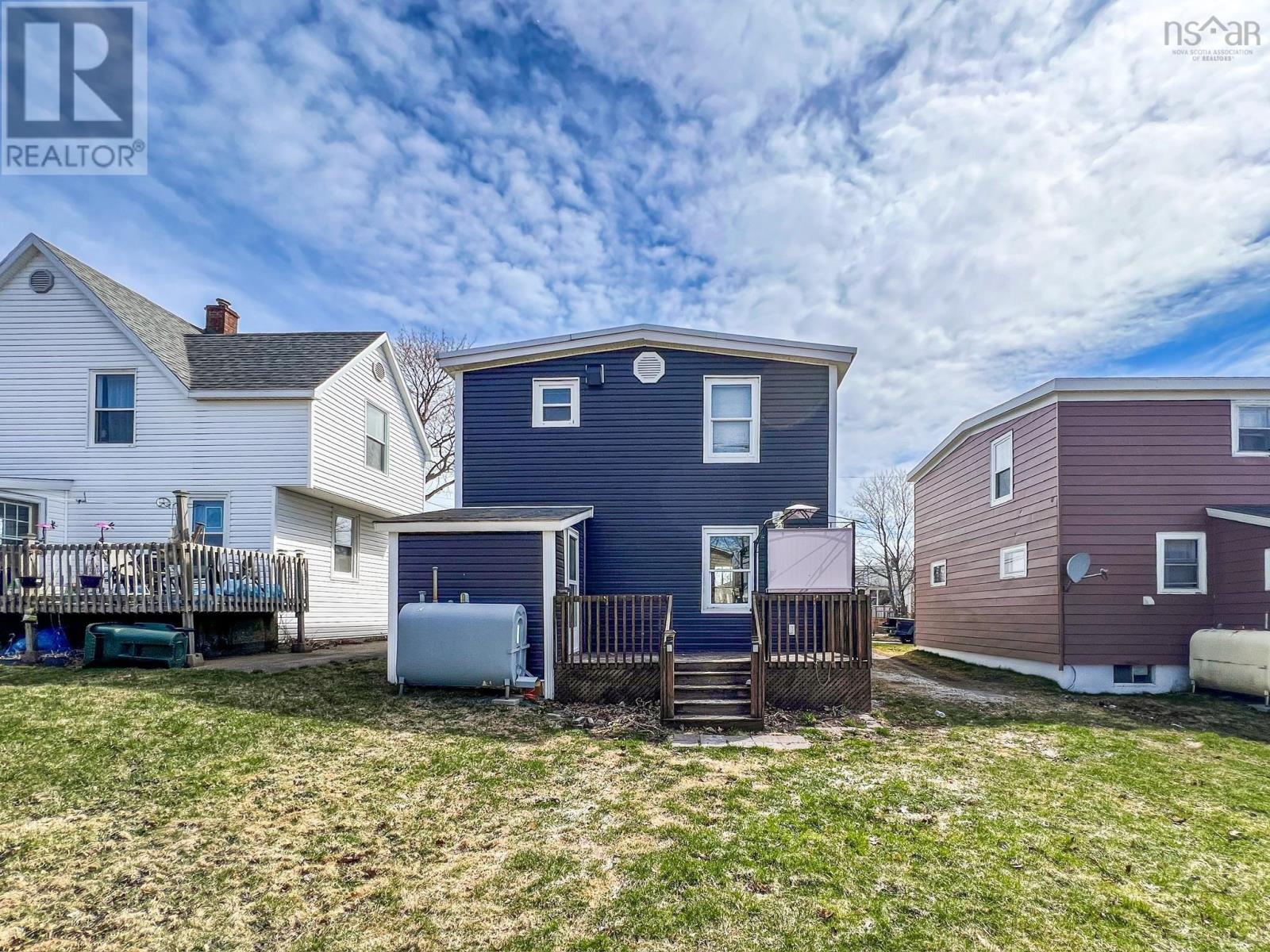 196 Gatacre Street, Sydney, Nova Scotia  B1N 1Z2 - Photo 6 - 202609030