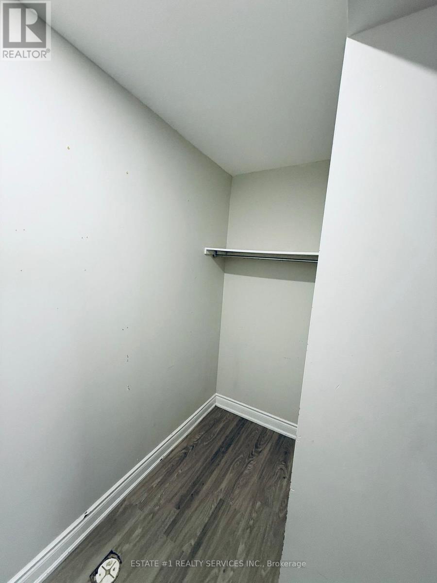 32 River Rock Court, Brampton, Ontario  L7A 2N9 - Photo 21 - W12980794