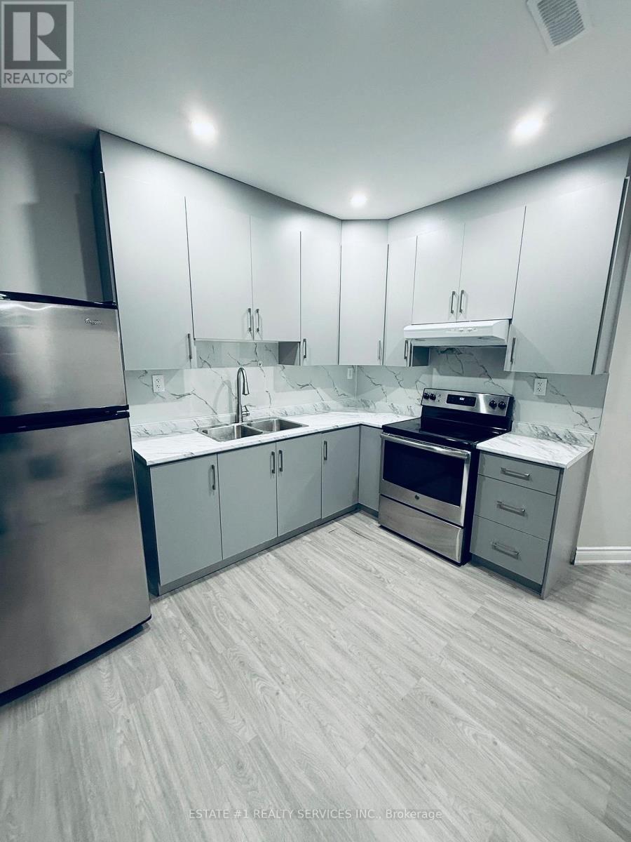 32 River Rock Court, Brampton, Ontario  L7A 2N9 - Photo 22 - W12980794