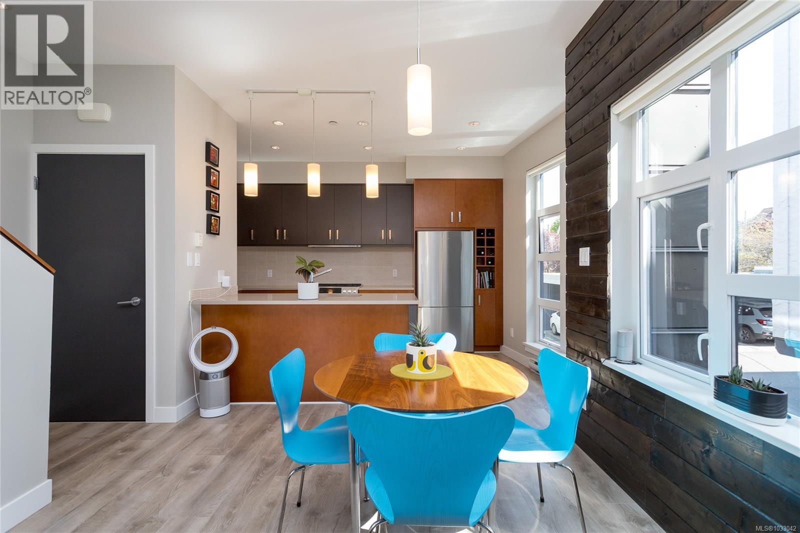 5 1137 Meares St, Victoria, British Columbia  V8V 3J9 - Photo 12 - 1033042