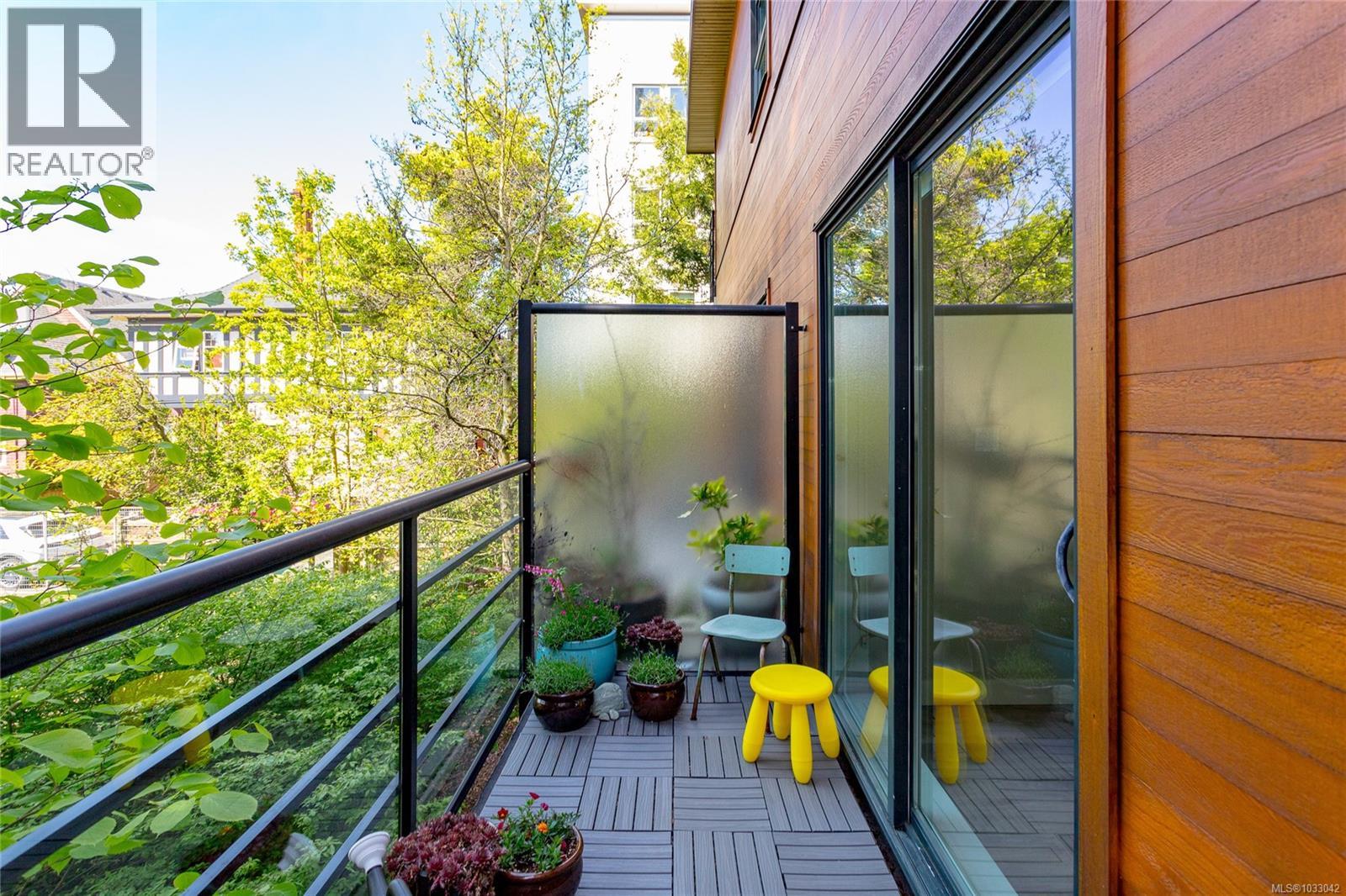 5 1137 Meares St, Victoria, British Columbia  V8V 3J9 - Photo 28 - 1033042