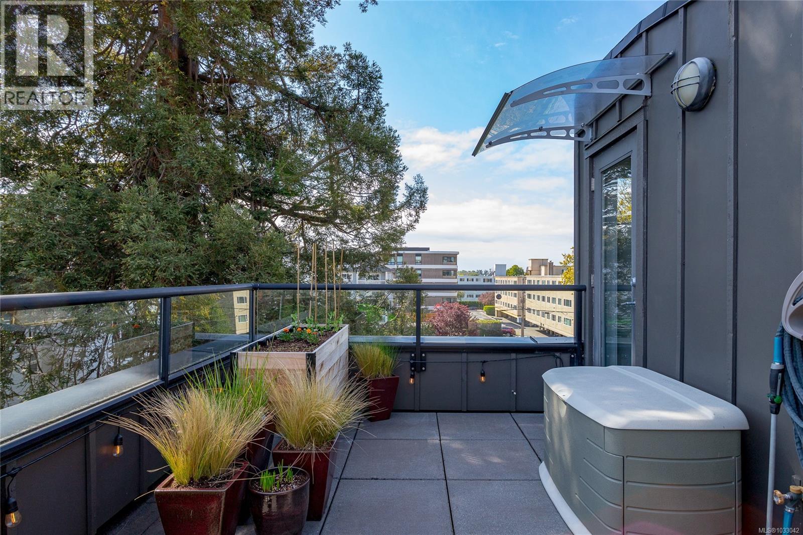 5 1137 Meares St, Victoria, British Columbia  V8V 3J9 - Photo 33 - 1033042