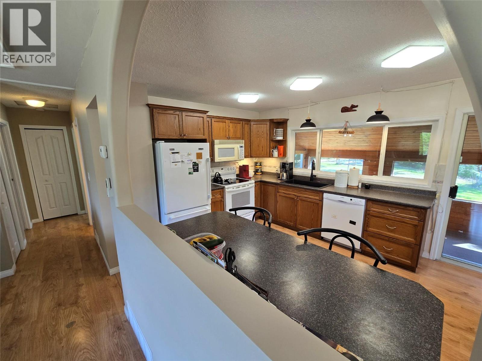 1032 Caroline Road, Clearwater, British Columbia  V0E 1N2 - Photo 11 - 10385402