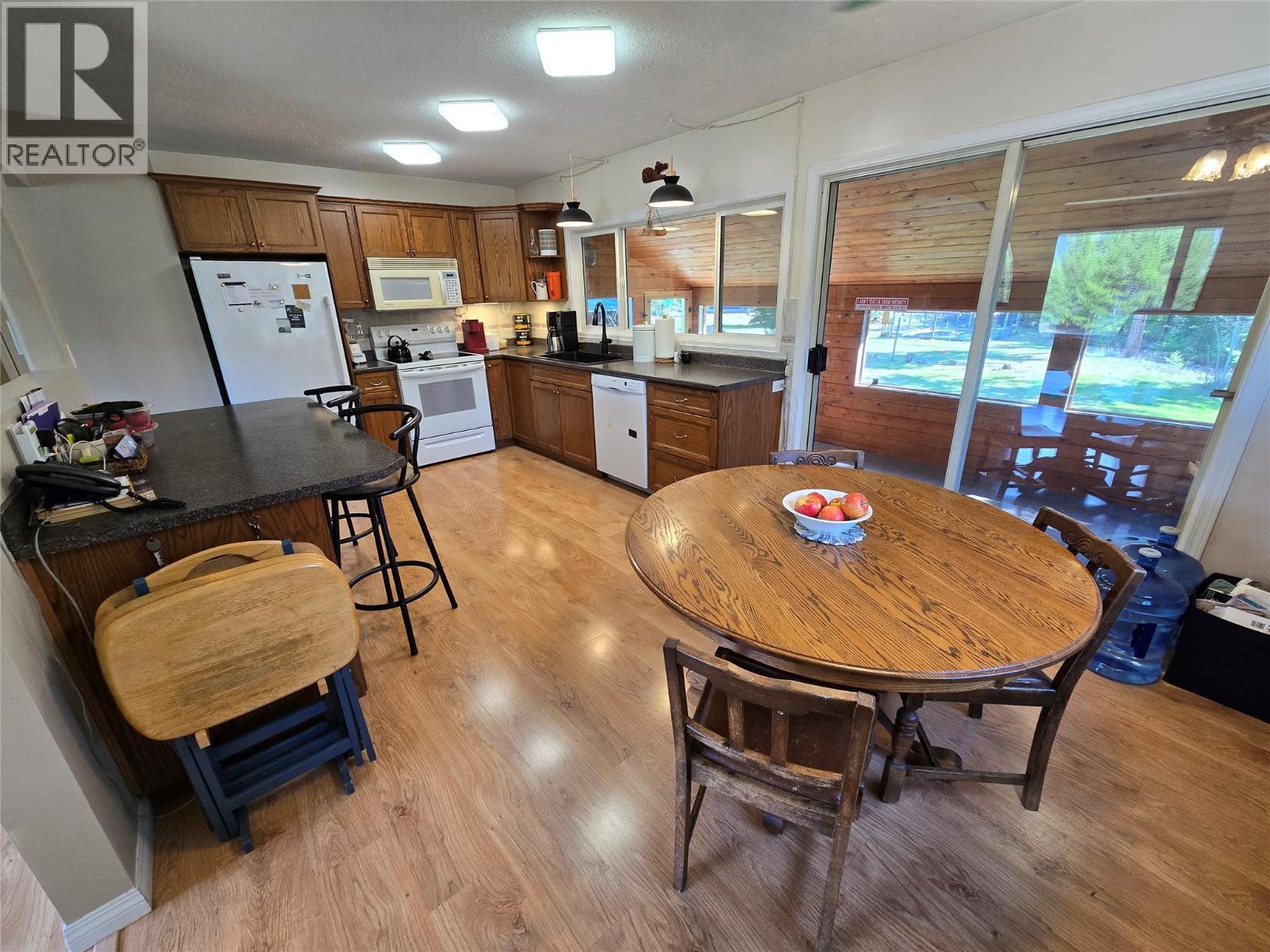 1032 Caroline Road, Clearwater, British Columbia  V0E 1N2 - Photo 2 - 10385402