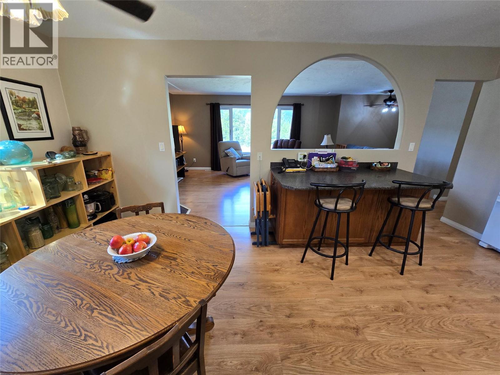 1032 Caroline Road, Clearwater, British Columbia  V0E 1N2 - Photo 3 - 10385402