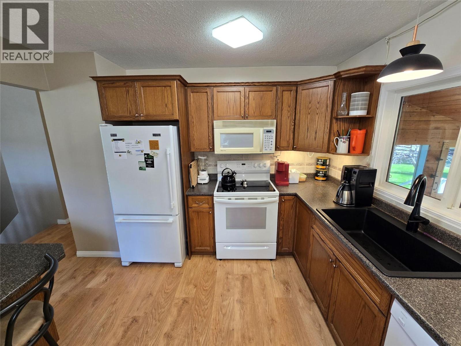 1032 Caroline Road, Clearwater, British Columbia  V0E 1N2 - Photo 7 - 10385402