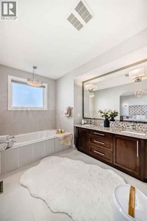 4627 83 Street NW, Calgary, Alberta  T3B 2R1 - Photo 26 - A2292481