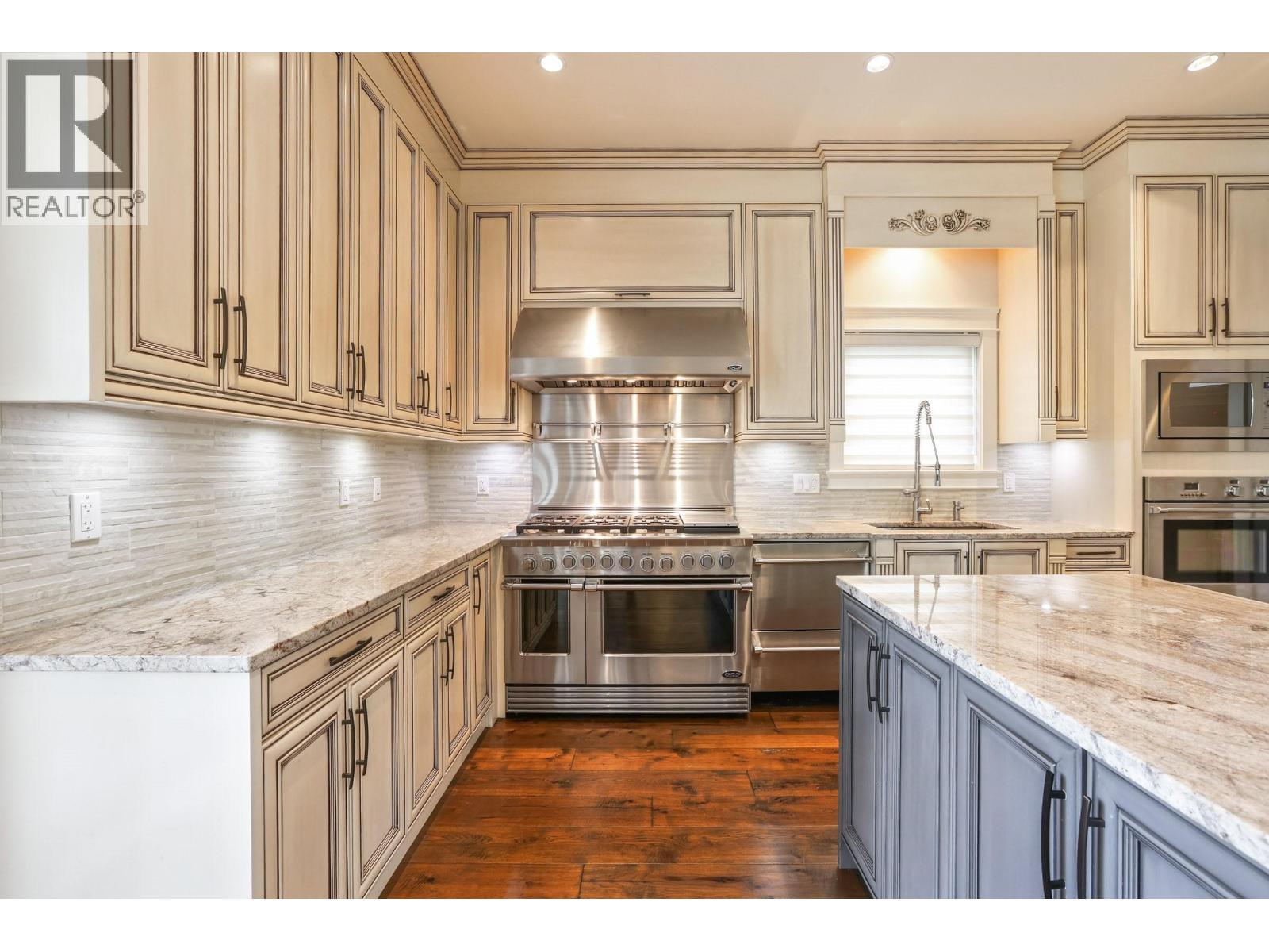 7525 13th Avenue, Burnaby, British Columbia  V3N 2E3 - Photo 11 - R3101089