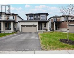 516 BOBOLINK RIDGE, Ottawa, Ontario