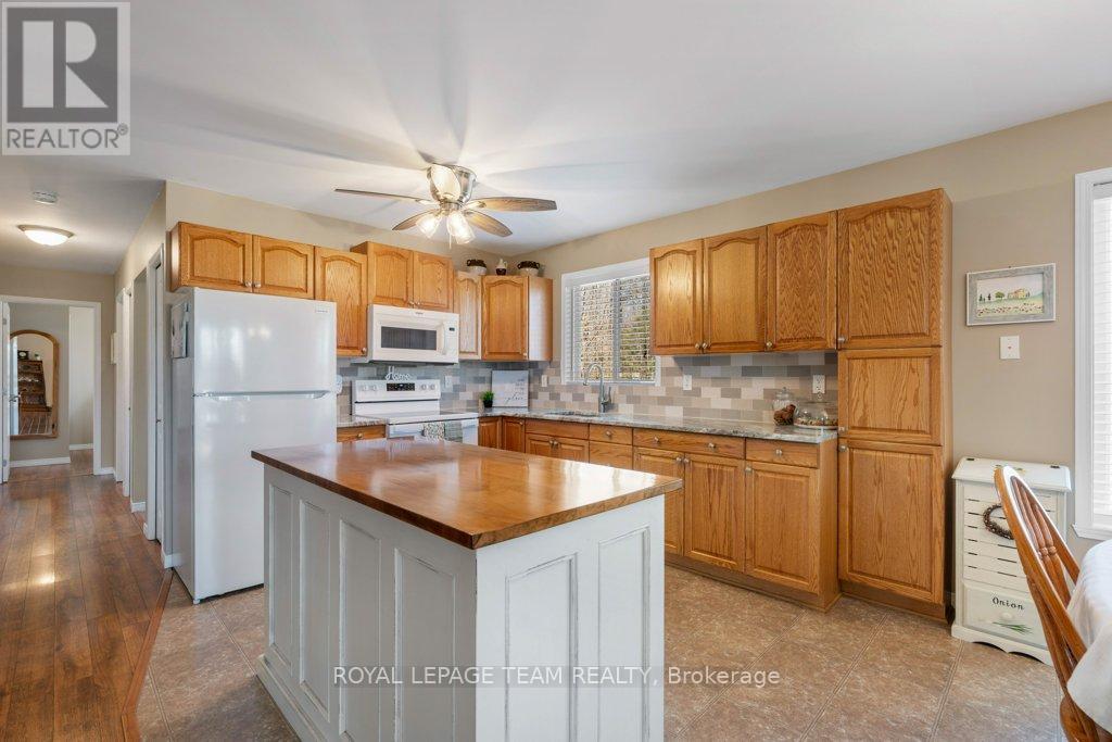 15065 Concession 3-4 Road, North Stormont, Ontario  K0C 1K0 - Photo 11 - X13060406