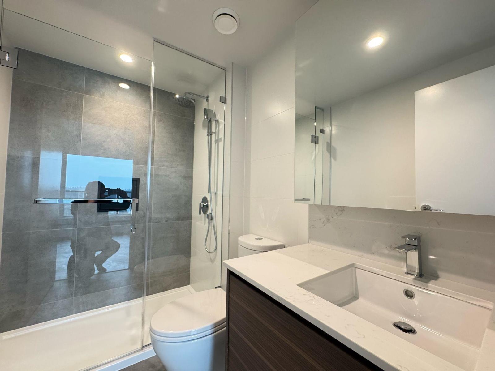 15xx 13725 George Jct, Surrey, British Columbia  V3T 0V7 - Photo 10 - R3117549