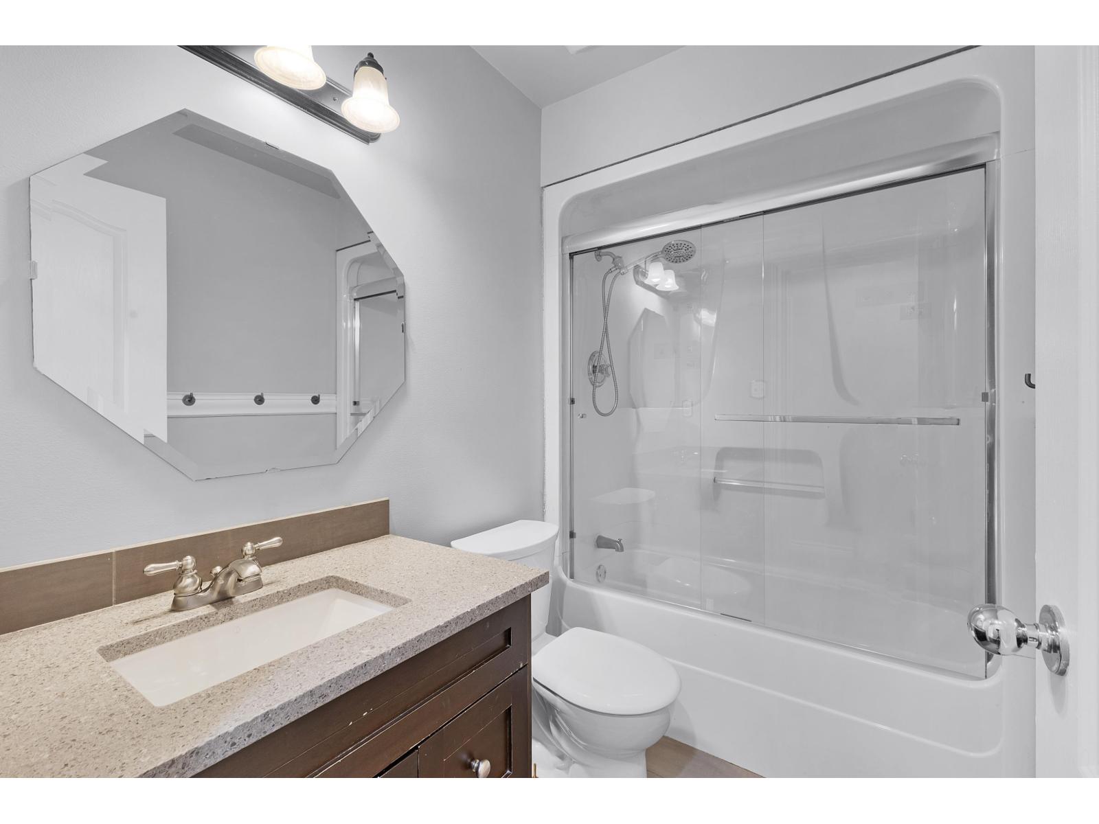 4646 199a Street, Langley, British Columbia  V3A 5W9 - Photo 13 - R3117548