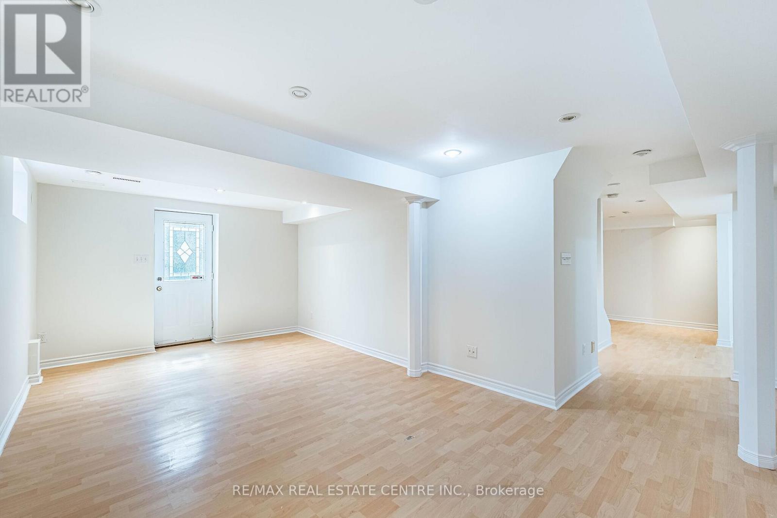 3469 Old Orchard Park Drive, Mississauga, Ontario  L5B 4E1 - Photo 33 - W13027804