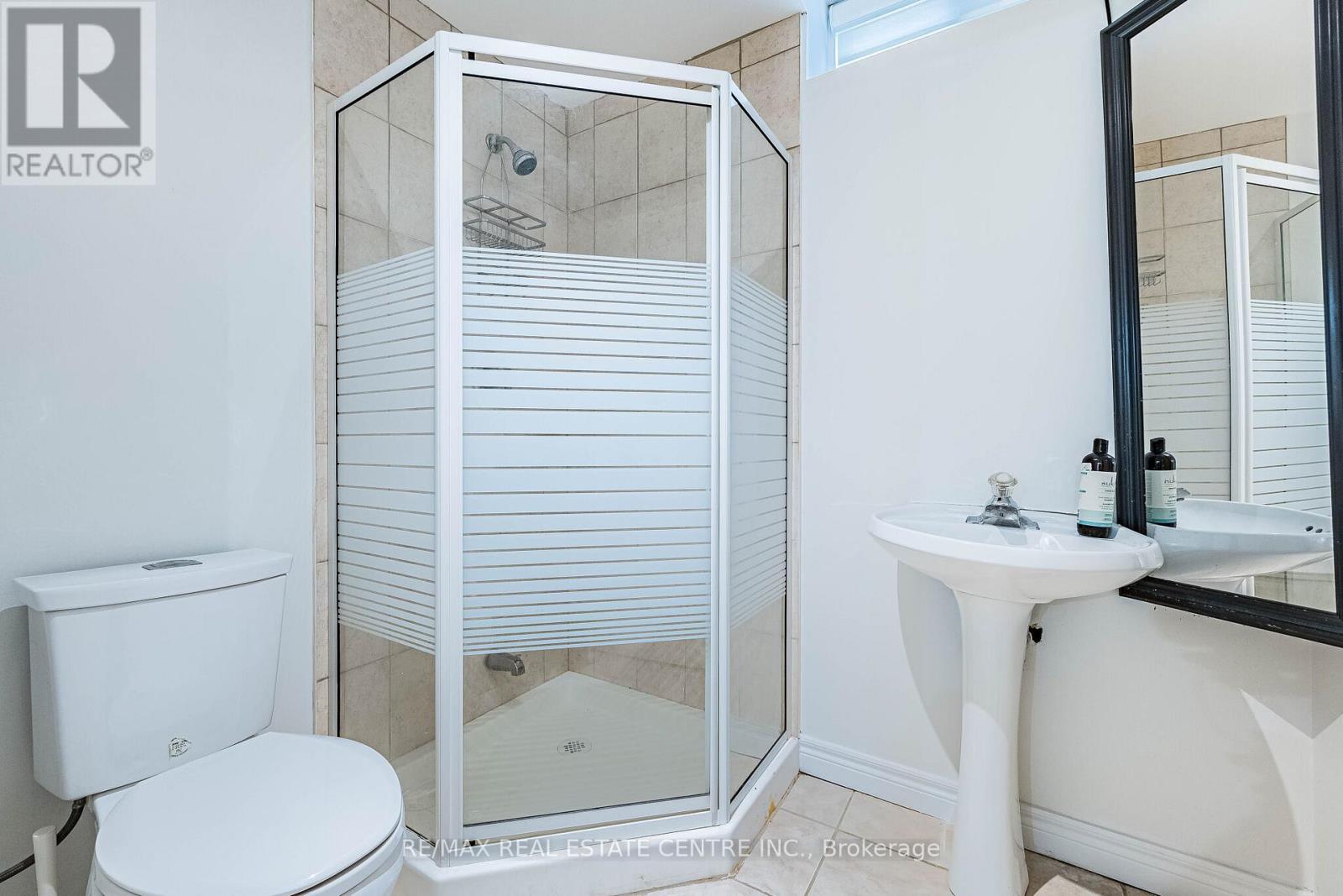 3469 Old Orchard Park Drive, Mississauga, Ontario  L5B 4E1 - Photo 36 - W13027804