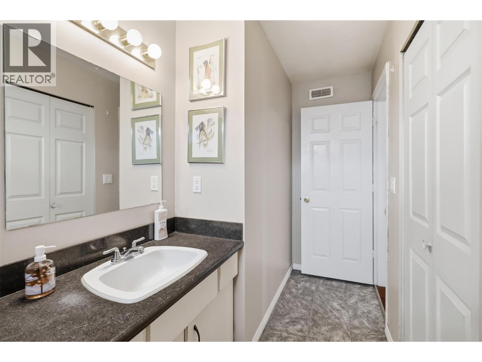 1165 13th Street, Kamloops, British Columbia  V2B 8K4 - Photo 67 - 10385418