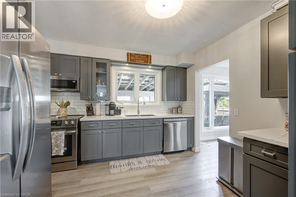 186 Shuh Avenue, Kitchener, Ontario  N2A 1H6 - Photo 11 - 40825252