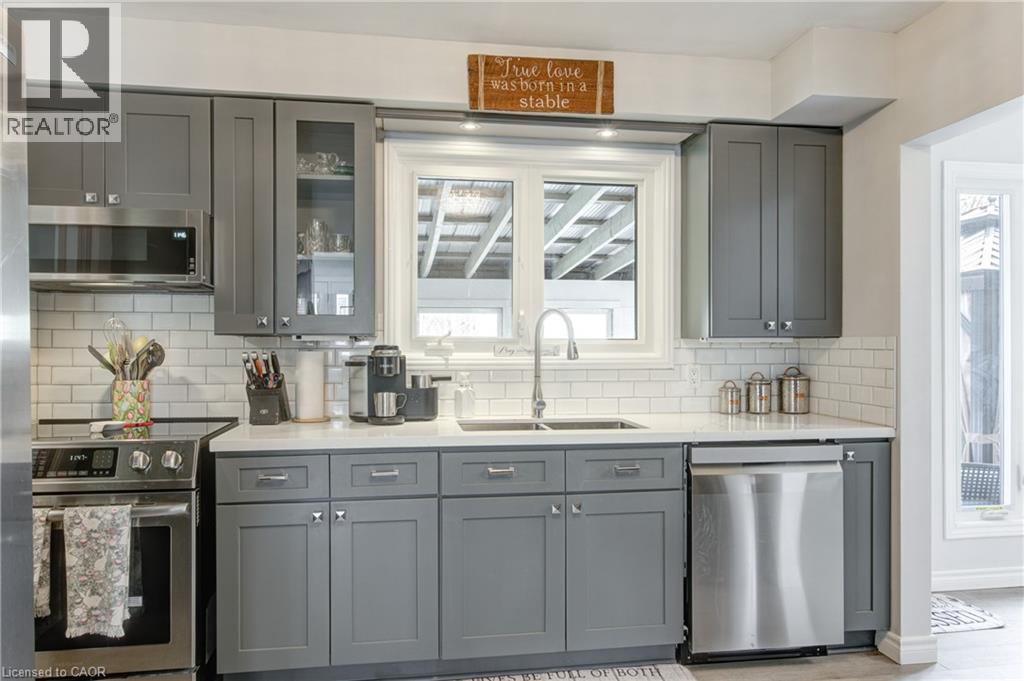 186 Shuh Avenue, Kitchener, Ontario  N2A 1H6 - Photo 13 - 40825252