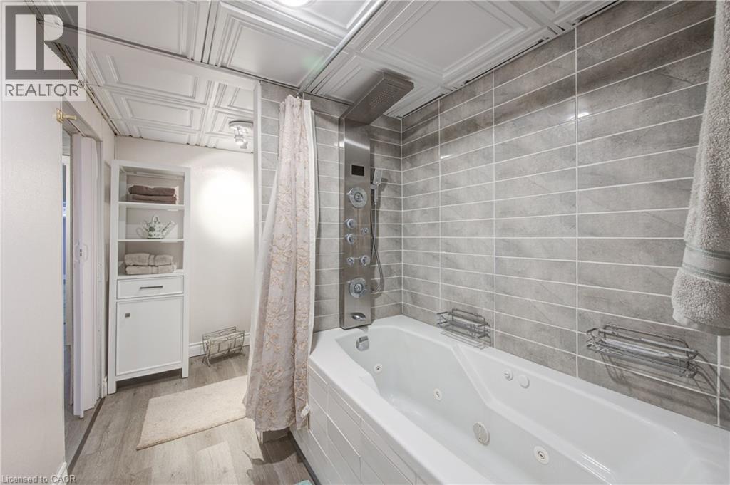 186 Shuh Avenue, Kitchener, Ontario  N2A 1H6 - Photo 35 - 40825252