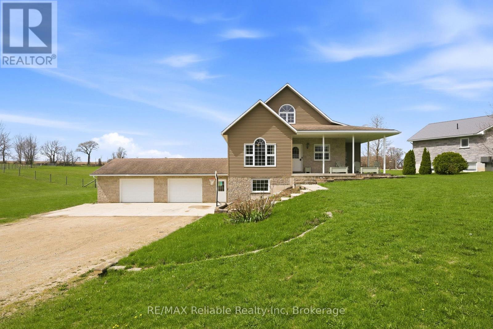 69 QUEEN STREET, Morris Turnberry, Ontario