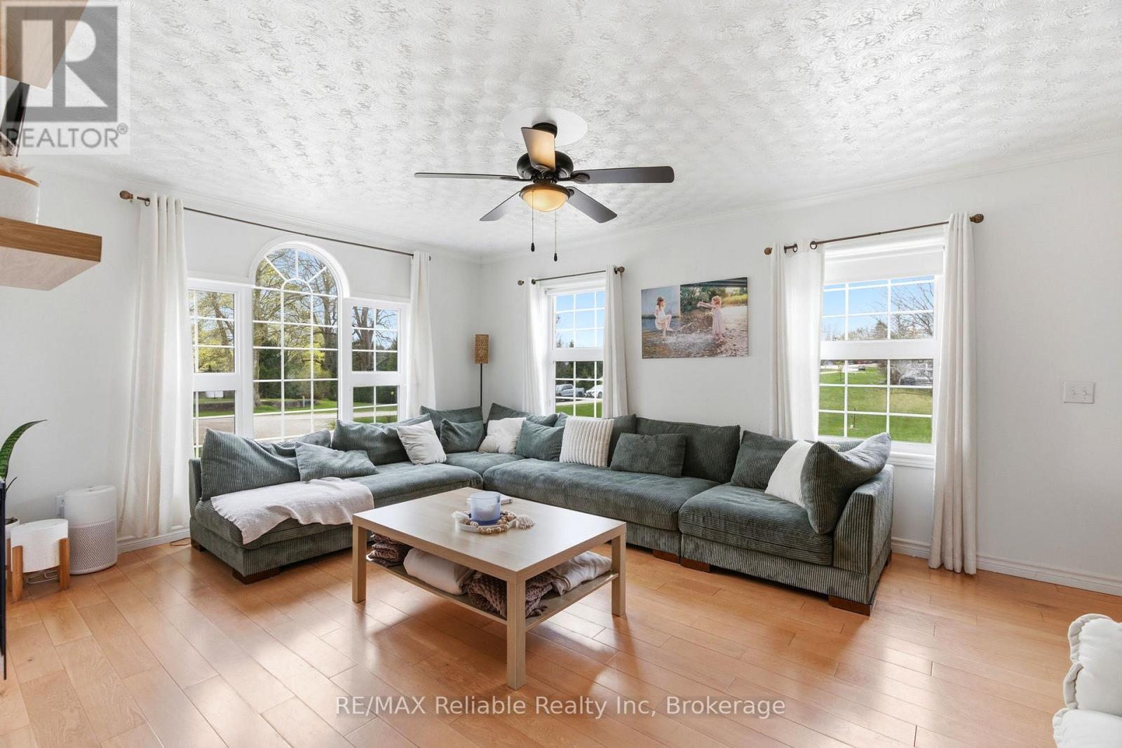 69 Queen Street, Morris Turnberry, Ontario  N0G 1G0 - Photo 11 - X13060378