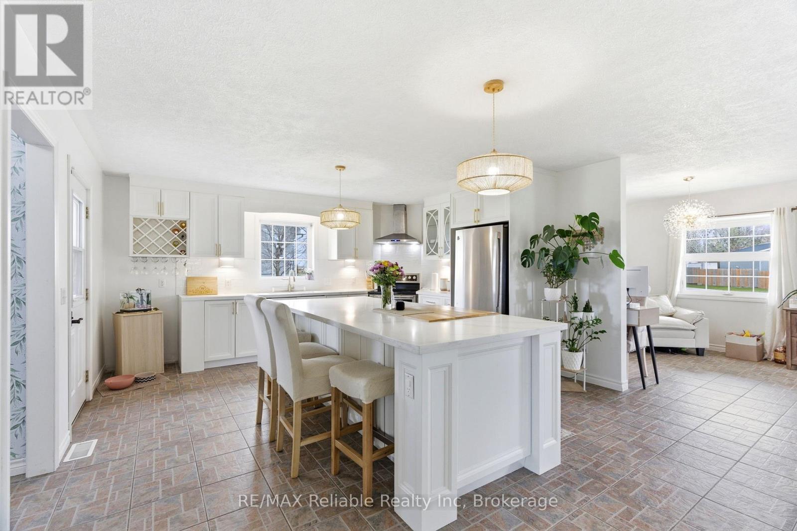 69 Queen Street, Morris Turnberry, Ontario  N0G 1G0 - Photo 14 - X13060378