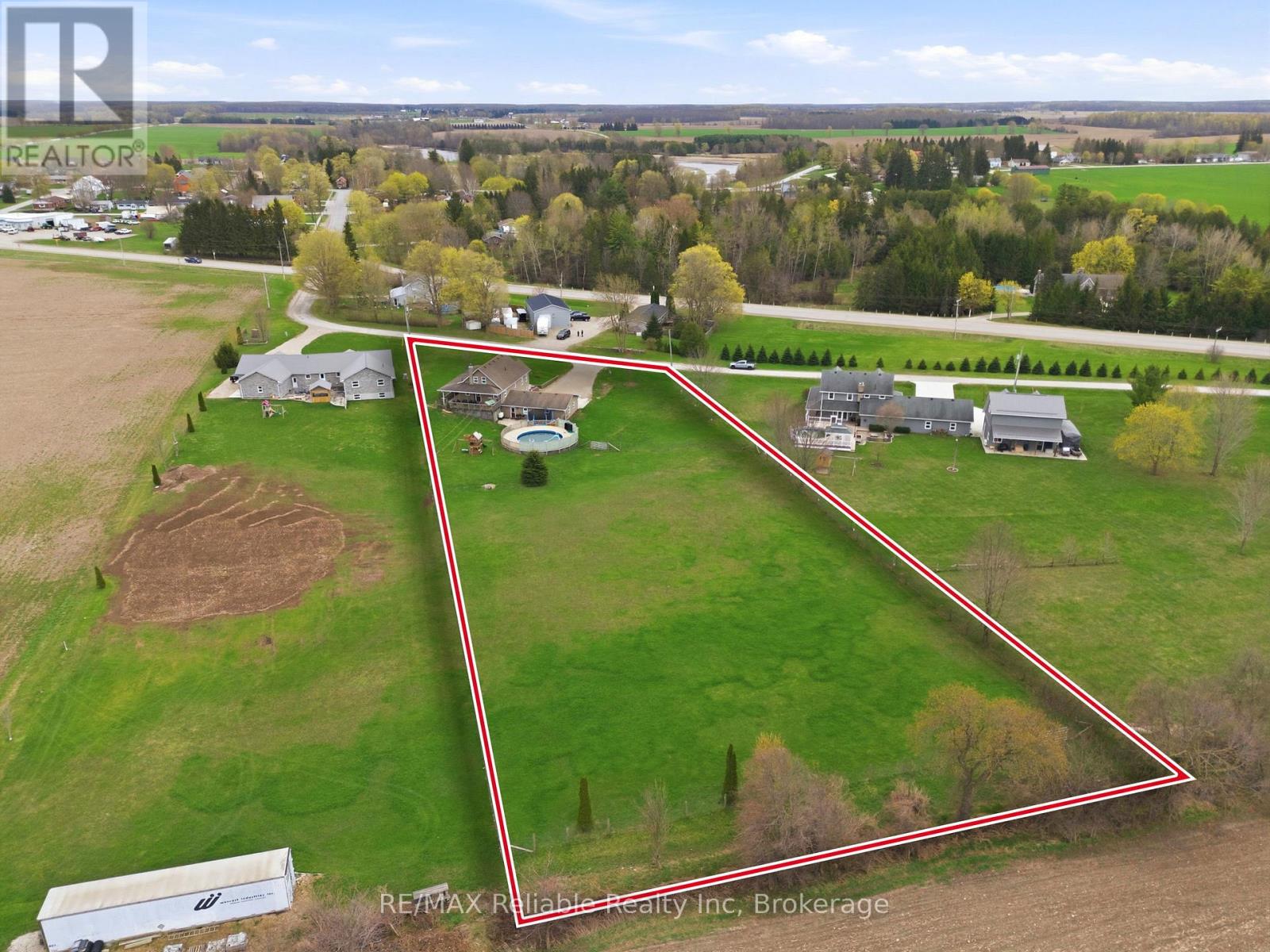 69 Queen Street, Morris Turnberry, Ontario  N0G 1G0 - Photo 5 - X13060378