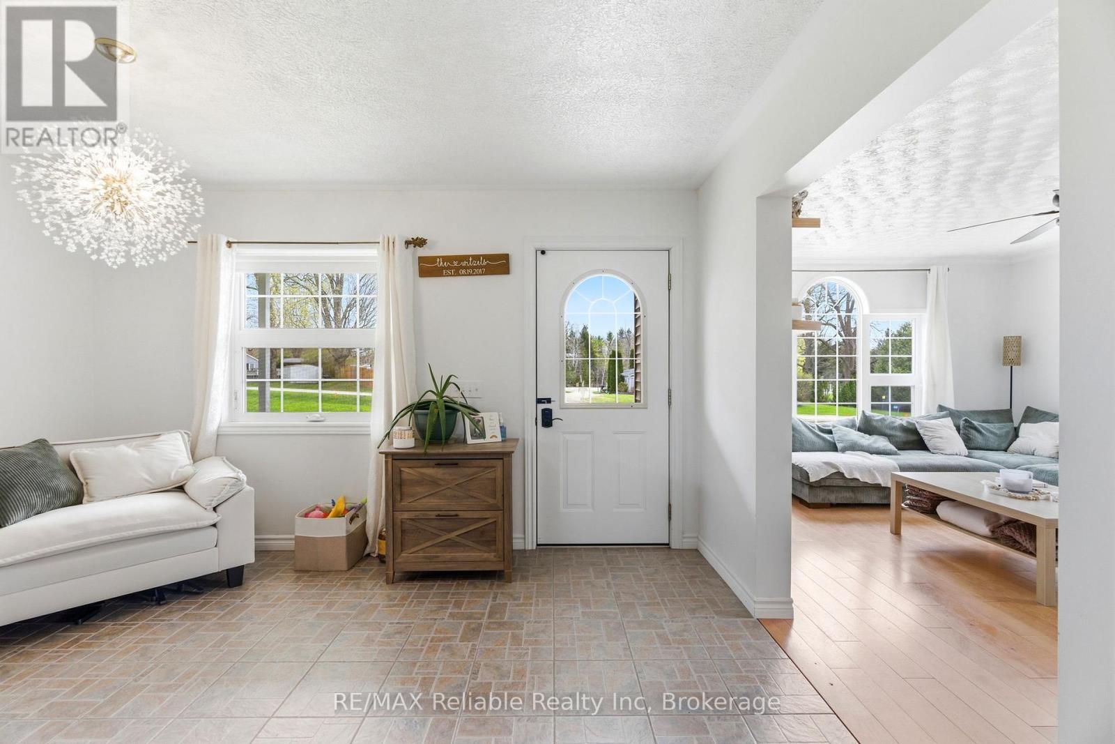 69 Queen Street, Morris Turnberry, Ontario  N0G 1G0 - Photo 9 - X13060378