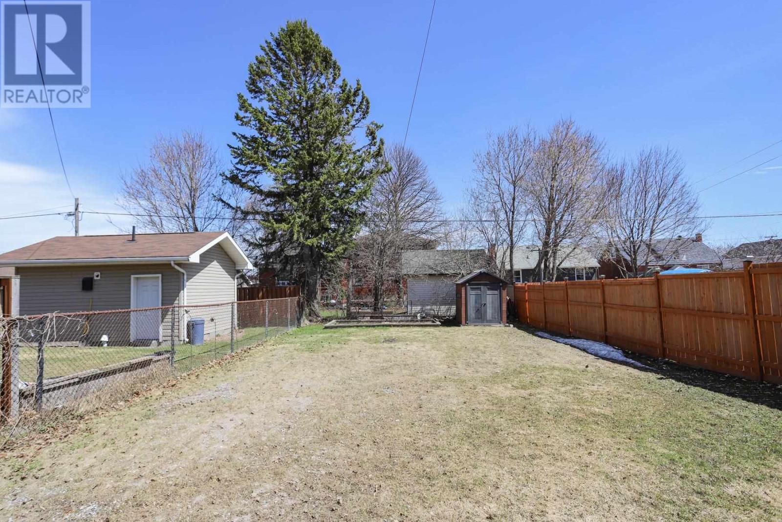 382 Farwell Ter, Sault Ste. Marie, Ontario  P6C 4B7 - Photo 6 - SM260817