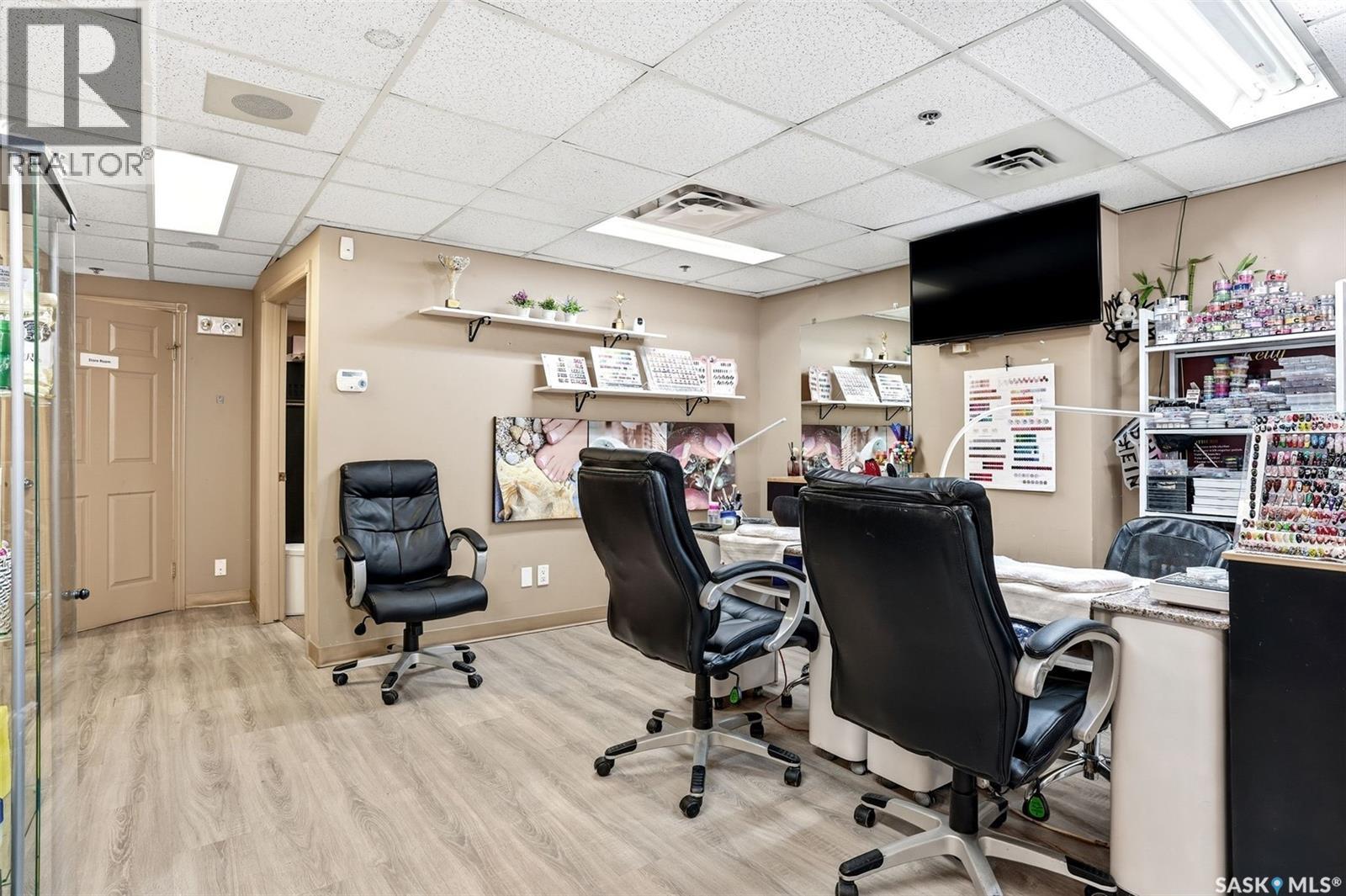 1868 Scarth Street, Regina, Saskatchewan  S4P 2G3 - Photo 10 - SK034345