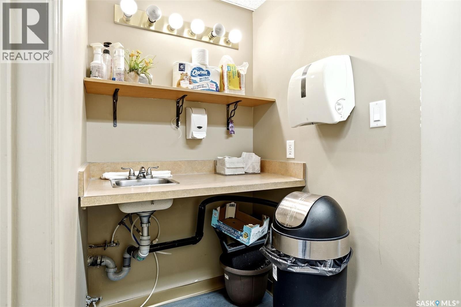 1868 Scarth Street, Regina, Saskatchewan  S4P 2G3 - Photo 17 - SK034345