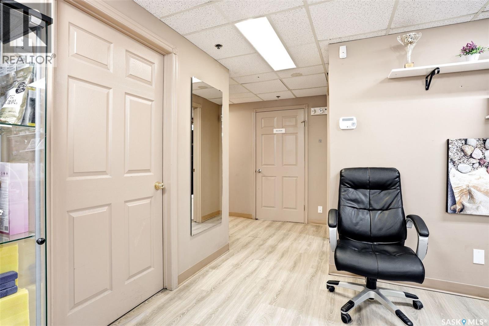 1868 Scarth Street, Regina, Saskatchewan  S4P 2G3 - Photo 13 - SK034345