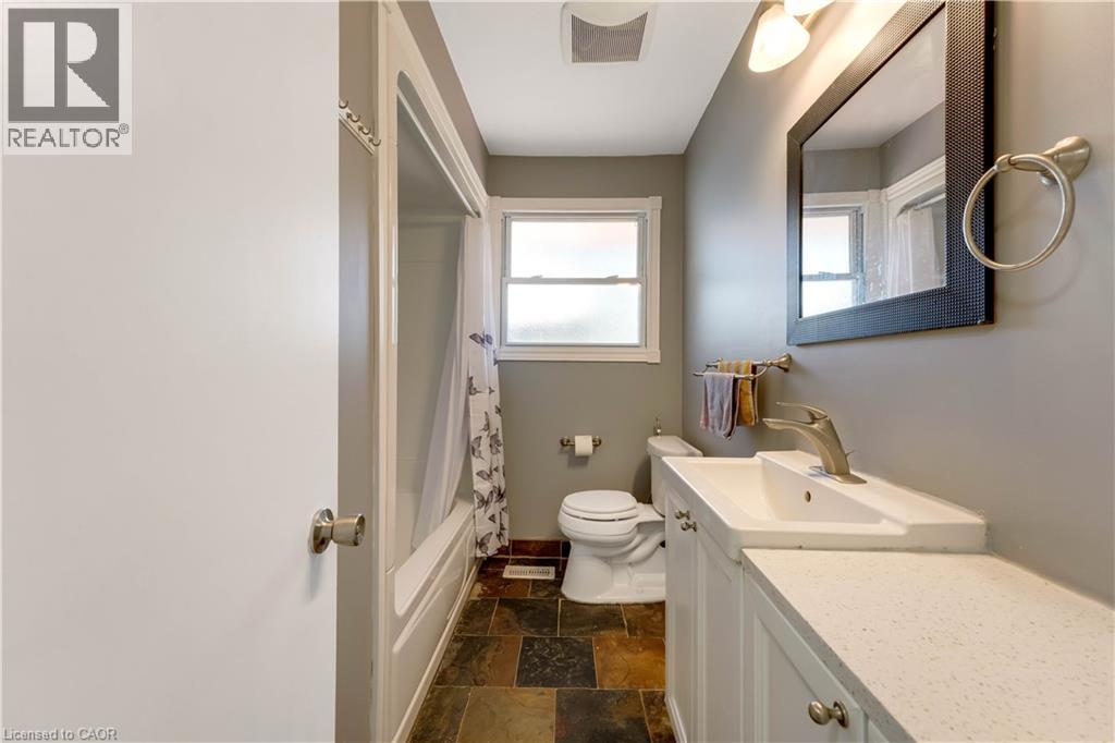 92 Braeside Avenue, Waterloo, Ontario  N2J 2C6 - Photo 15 - 40823782