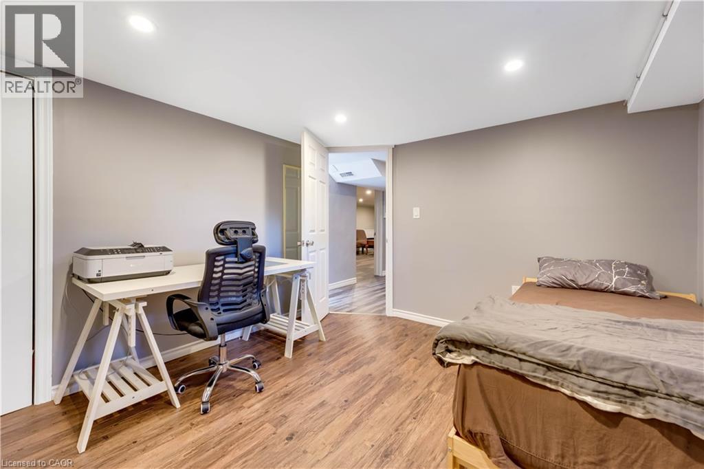 92 Braeside Avenue, Waterloo, Ontario  N2J 2C6 - Photo 32 - 40823782