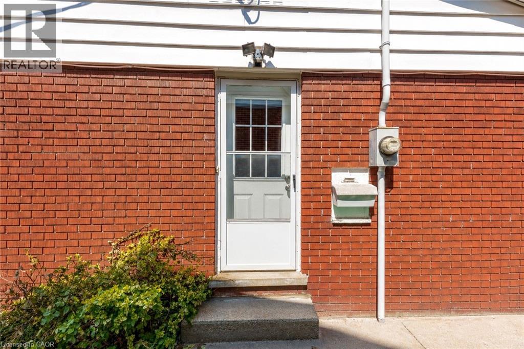 92 Braeside Avenue, Waterloo, Ontario  N2J 2C6 - Photo 45 - 40823782