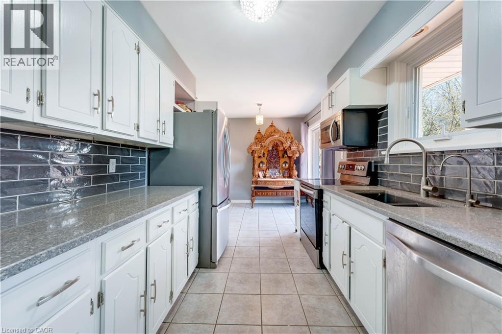 92 Braeside Avenue, Waterloo, Ontario  N2J 2C6 - Photo 9 - 40823782