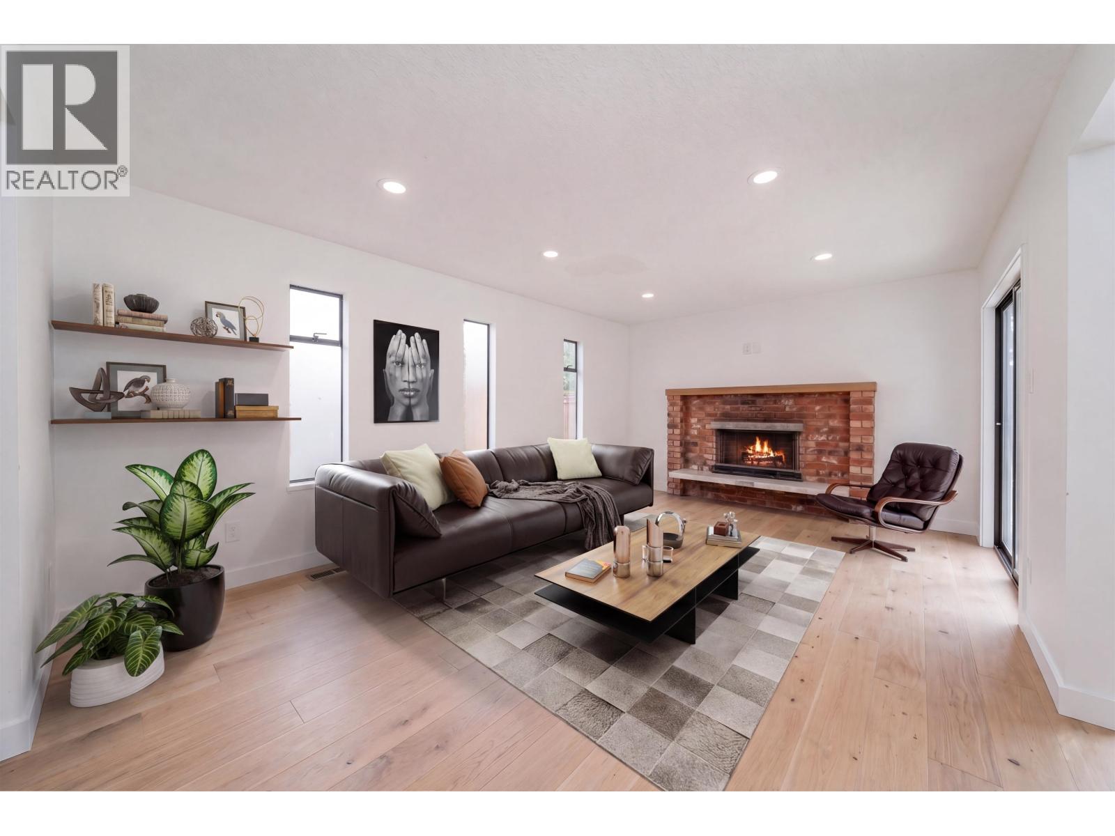 3974 W 10th Avenue, Vancouver, British Columbia  V6R 2G8 - Photo 7 - R3117079