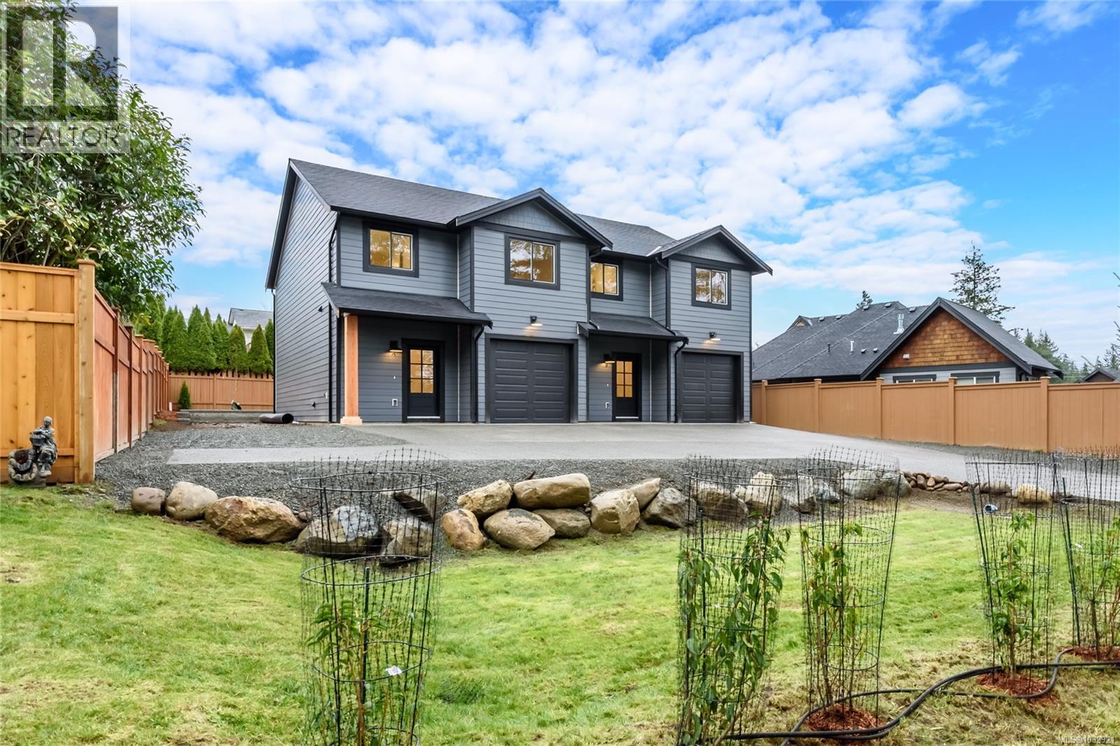 B 1044 Lazo Rd, Comox, British Columbia  V0M 3W9 - Photo 2 - 1032921