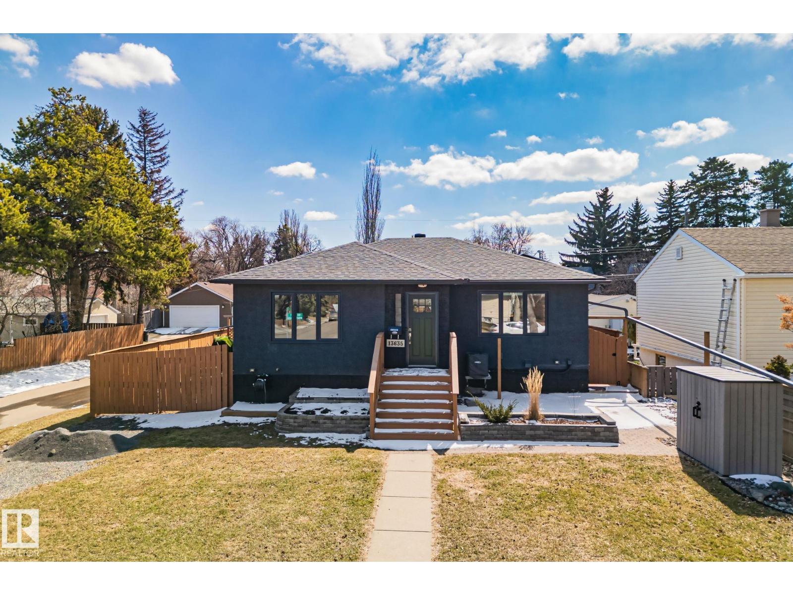 13635 108 Av Nw, Edmonton, Alberta  T5M 2C7 - Photo 2 - E4484725