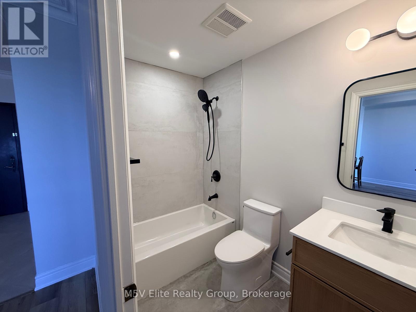 908 - 1 Clairtrell Road, Toronto (Willowdale East), Ontario  M2N 7H6 - Photo 4 - C13060398